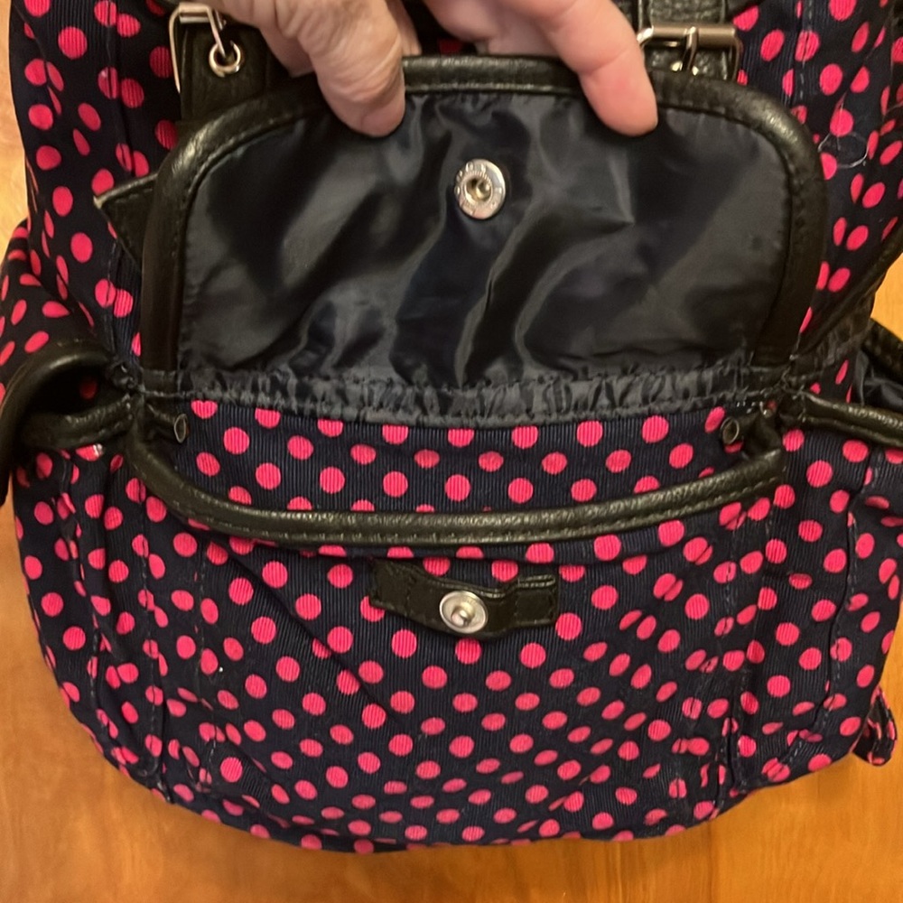 CANDIES. NAVY & PINK BACKPACK. POCKETS ON SIDE. VERY CLEAN. GOOD FOR TRAVEL. EUC - Picture 5 of 14